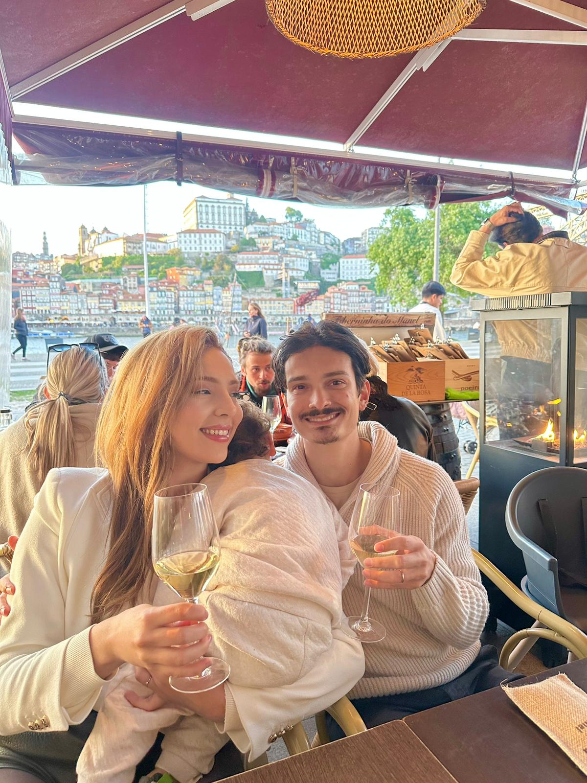 Clara e Patrick - Especialistas em Relacionamento Bilíngue